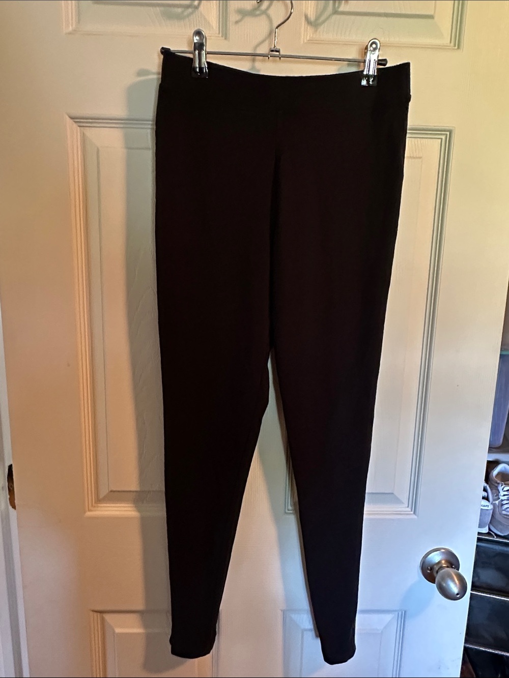 Women’s Black Leggings — Sleek Everyday Stretch